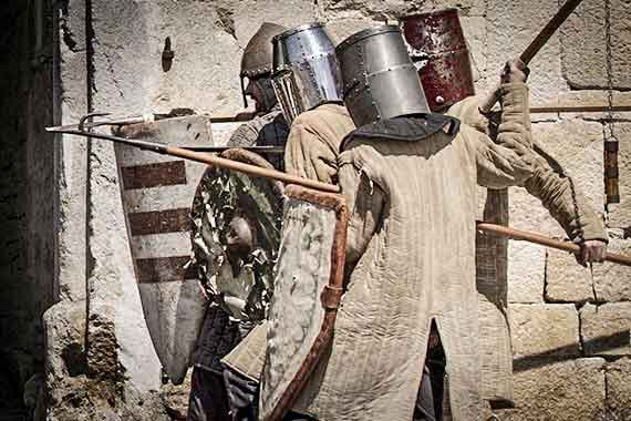combat en armure médiévale en haute marne